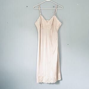 Dixie Belle Vintage Slip 38 Beige Neutral Lace Adjustable Strap Made in USA